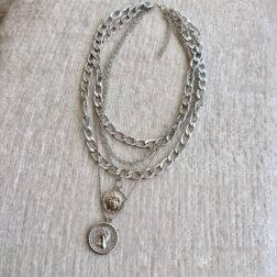 Collar múltiple moneda plata