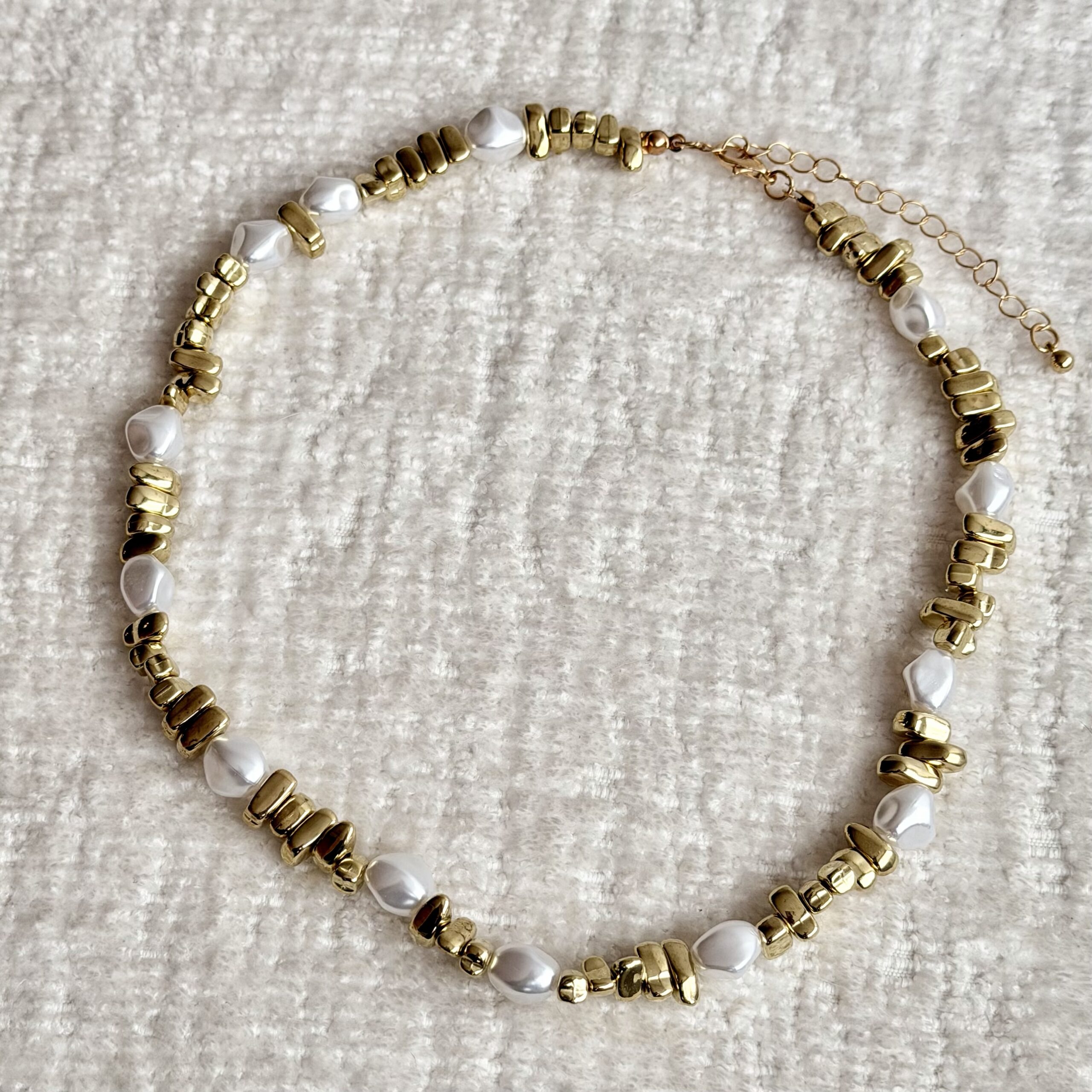 Gargantilla dorado