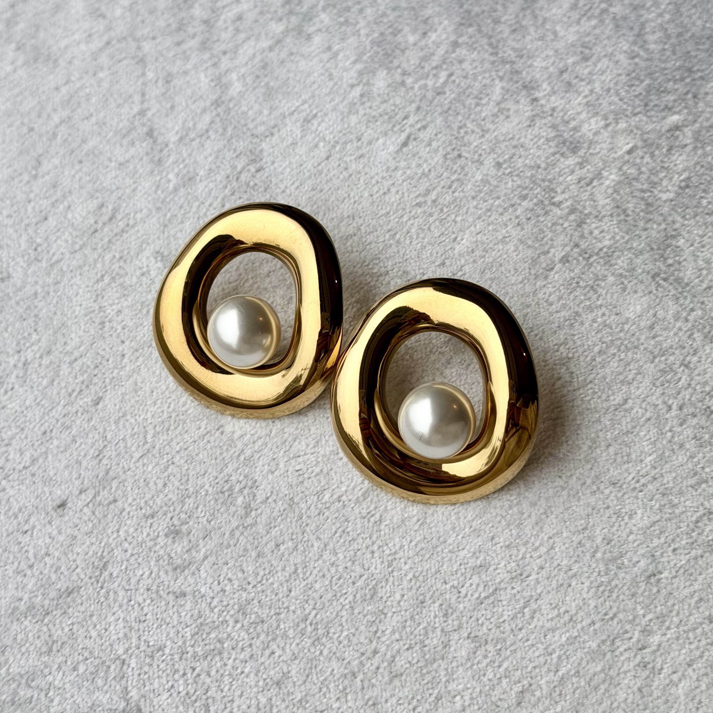 Aro dorado + perla - Imagen 3